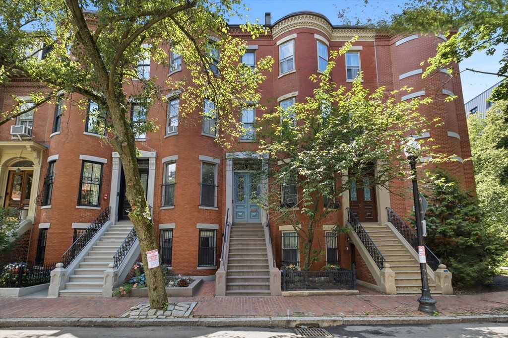 Charming 1 Bed with Parking