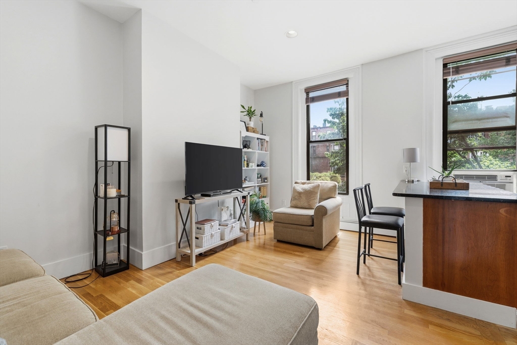 Charming 1 Bed with Parking
