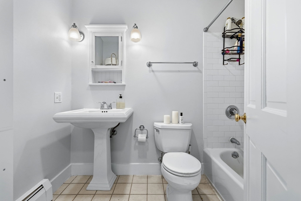 Charming 1 Bed with Parking