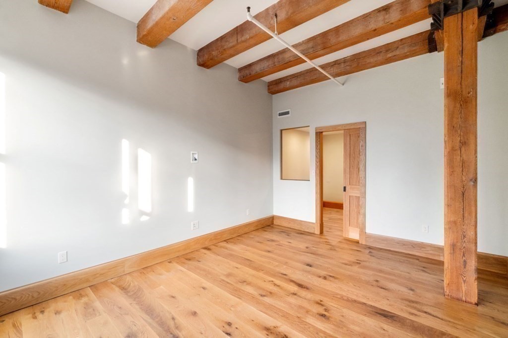 33 Sleeper St # 504