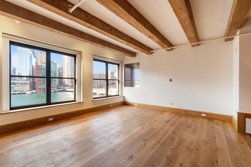 33 Sleeper St # 504