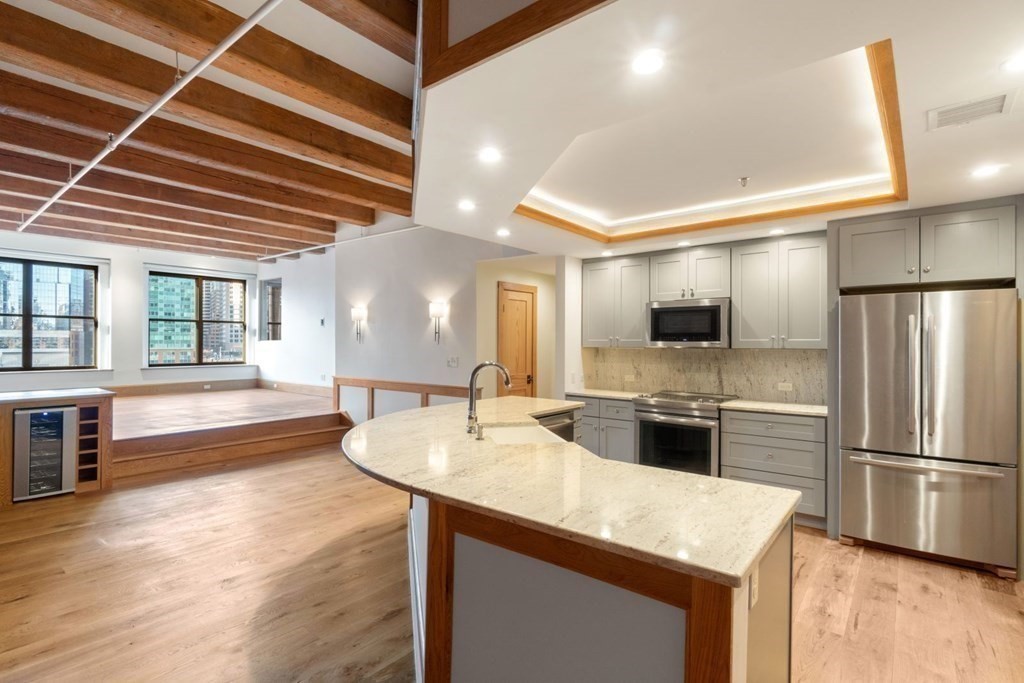 33 Sleeper St # 504