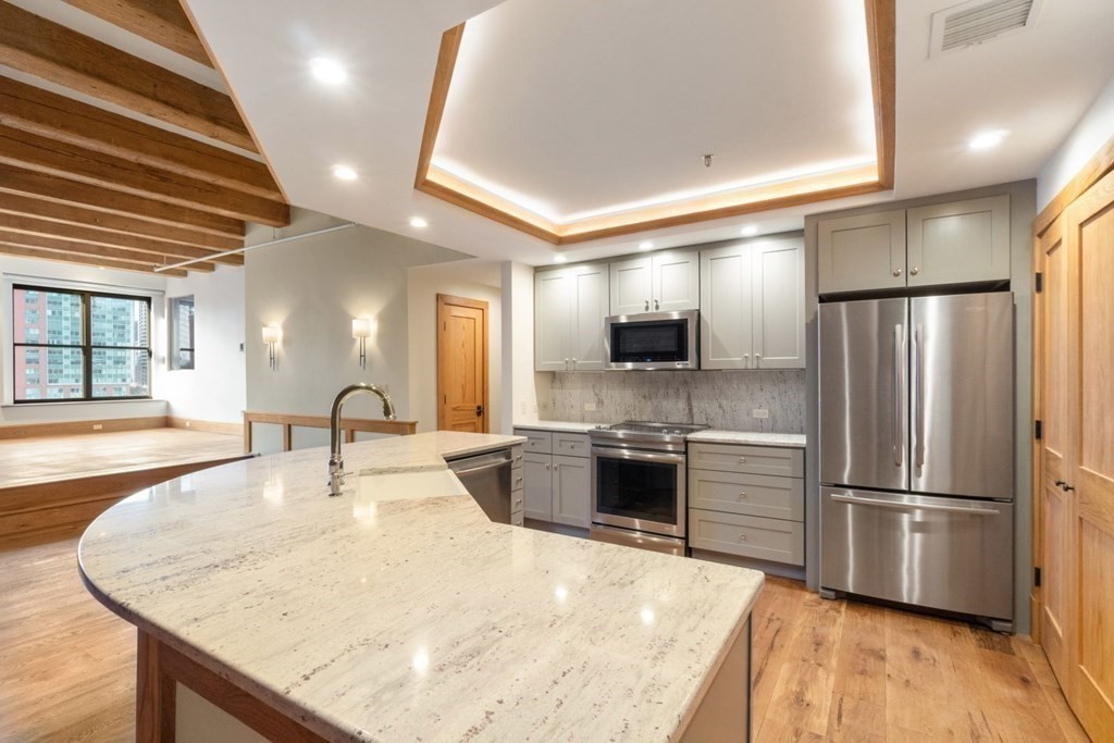 33 Sleeper St # 504