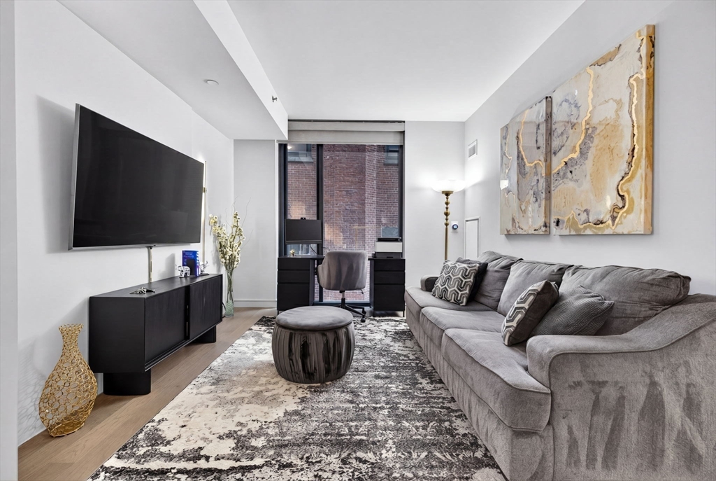 55 Lagrange St # 409