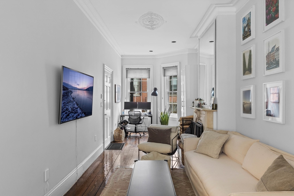 4 Cazenove Street # 1
