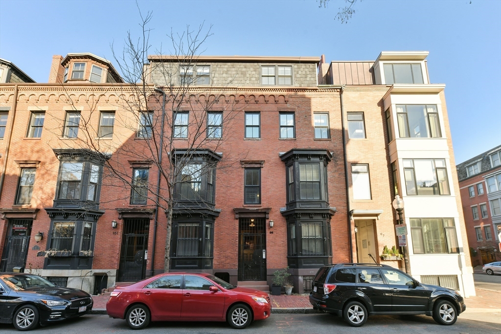 99 W. Springfield St # 4