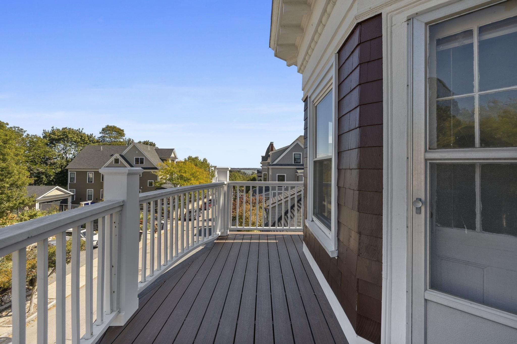 90 Sawyer Ave # 3