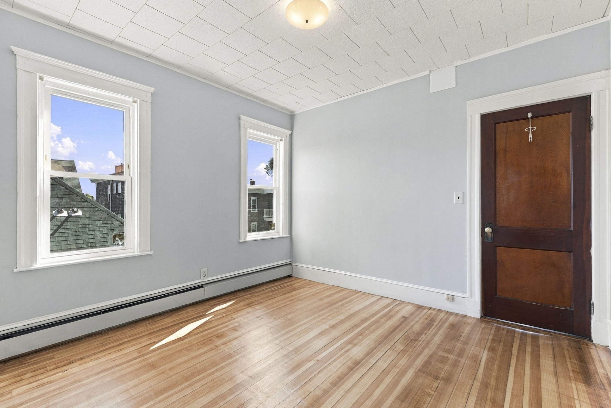 90 Sawyer Ave # 3