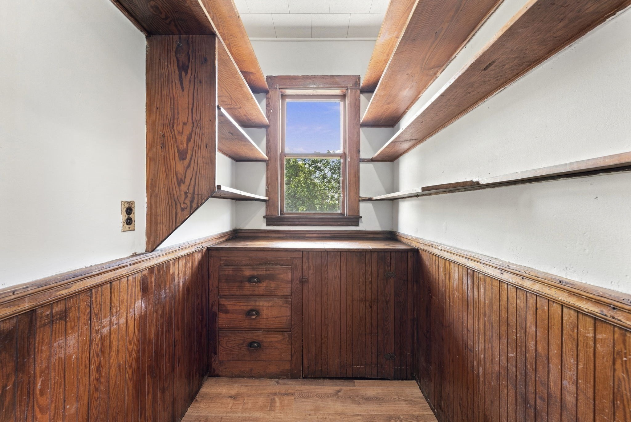 90 Sawyer Ave # 3