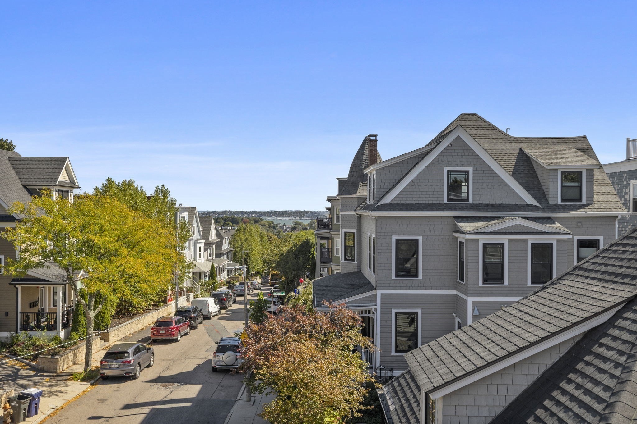 90 Sawyer Ave # 3