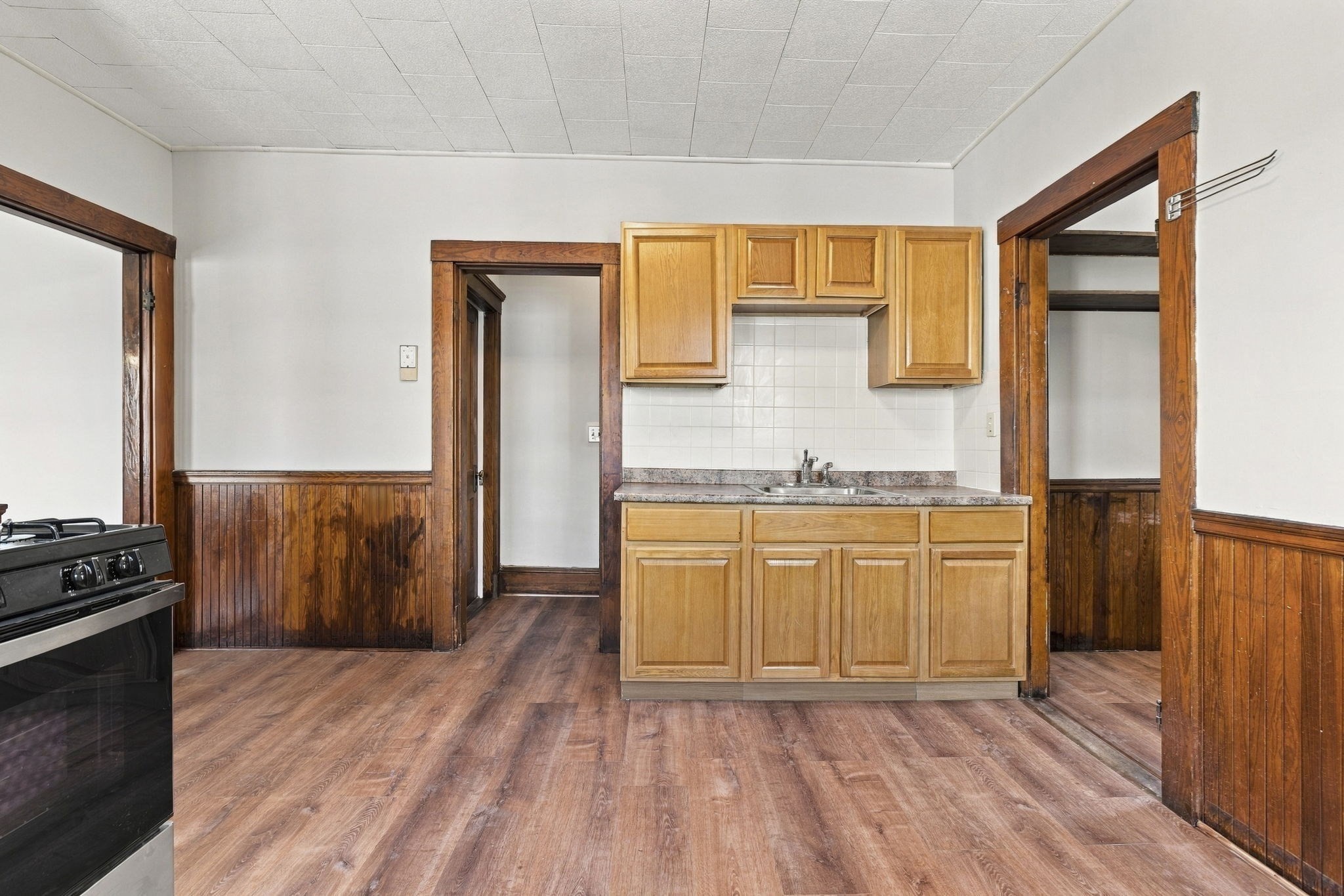 90 Sawyer Ave # 3
