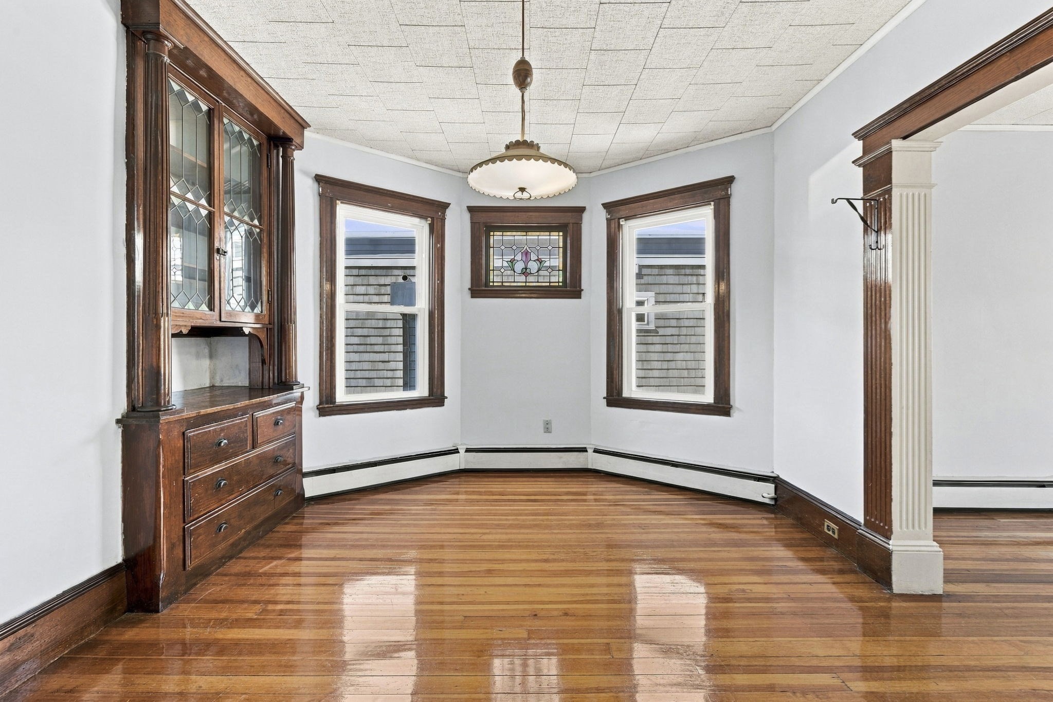 90 Sawyer Ave # 3