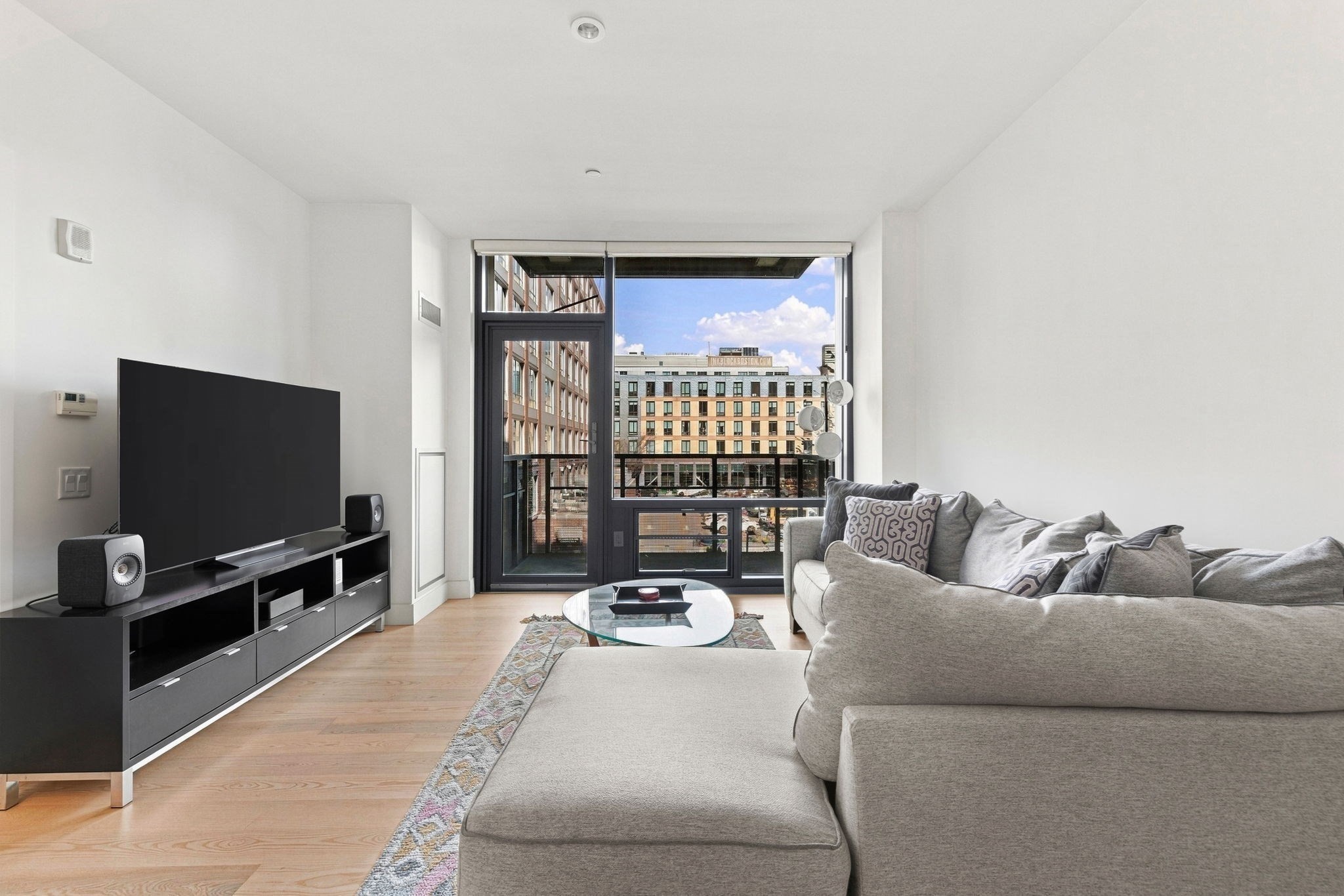 32 Traveler St # 313
