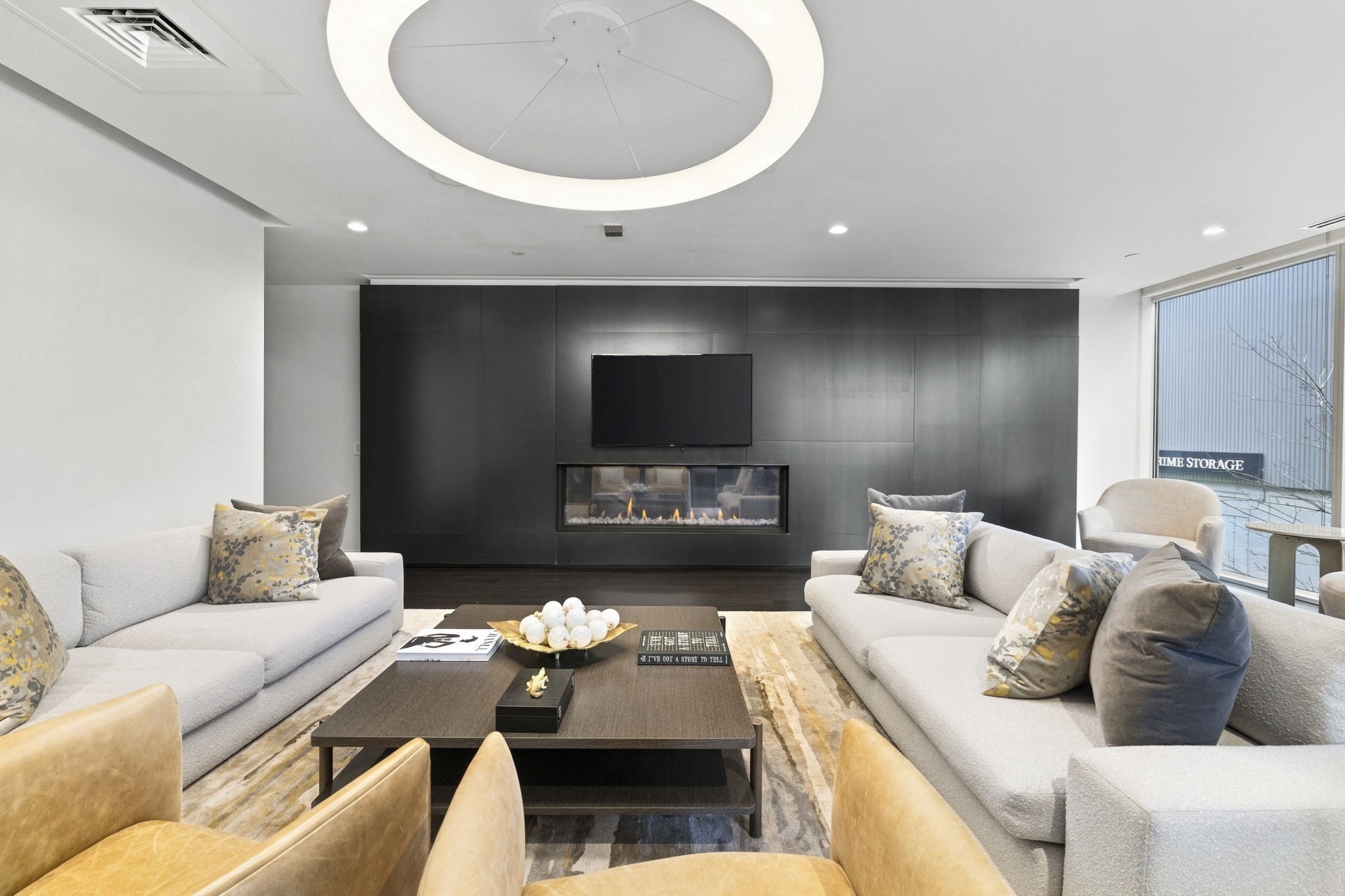 32 Traveler St # 313