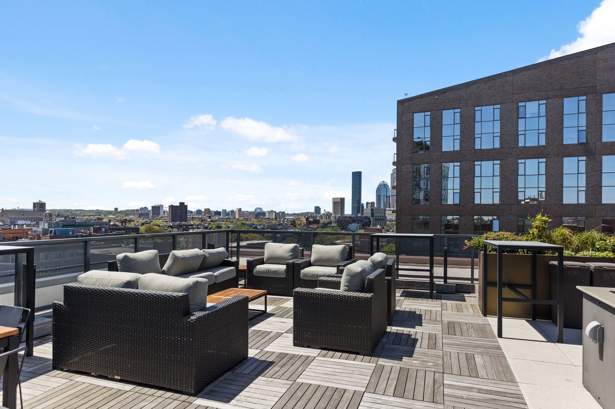 32 Traveler St # 313