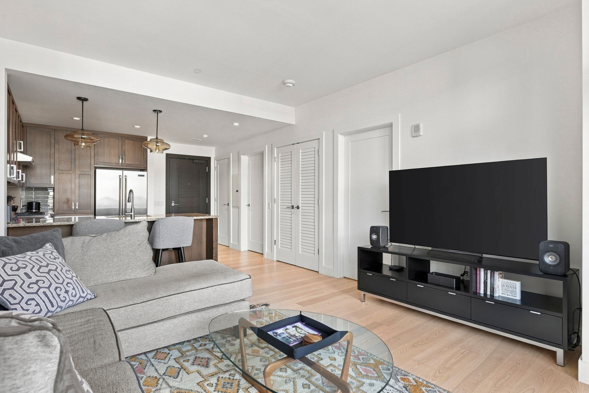 32 Traveler St # 313