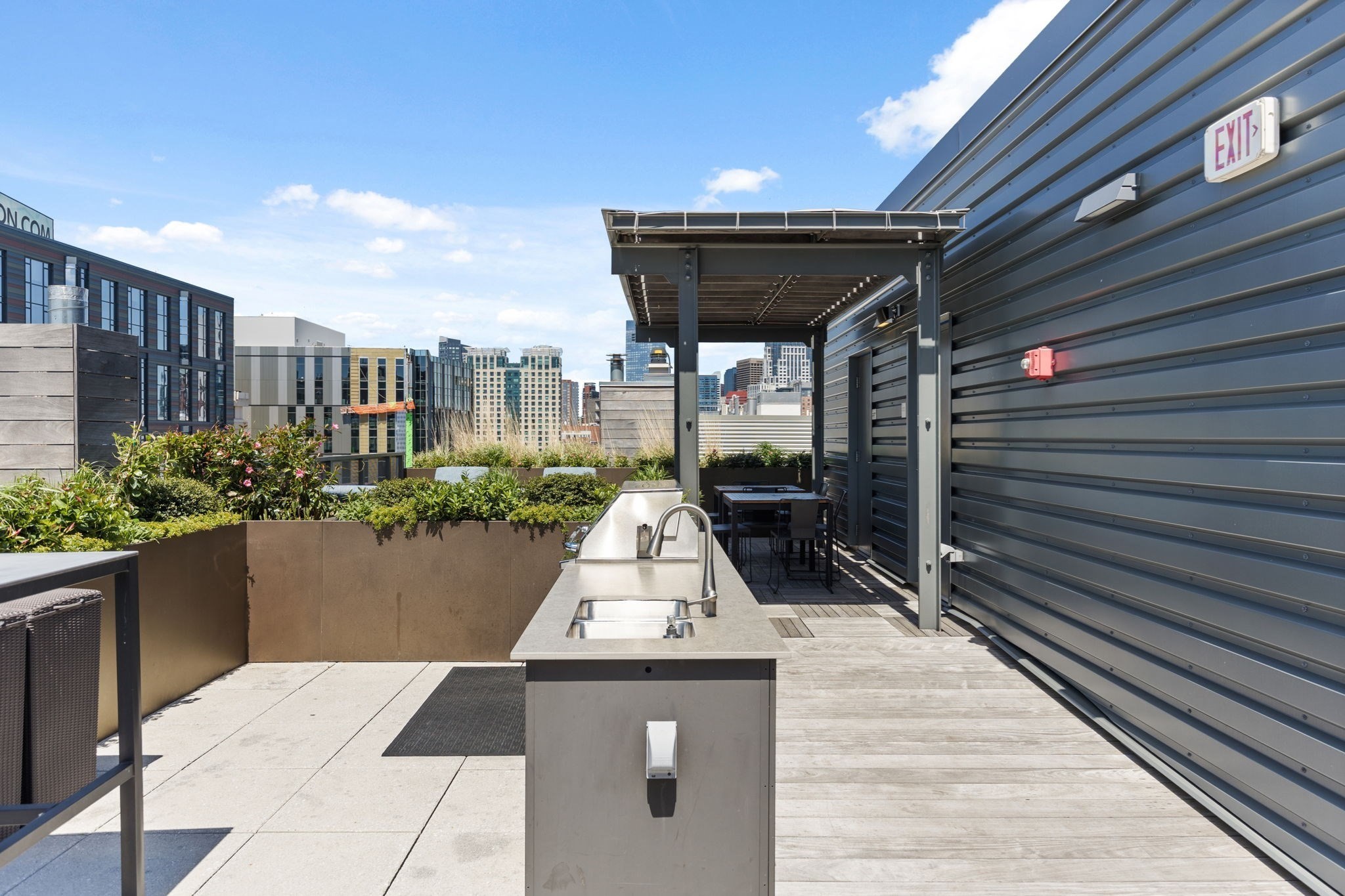 32 Traveler St # 313