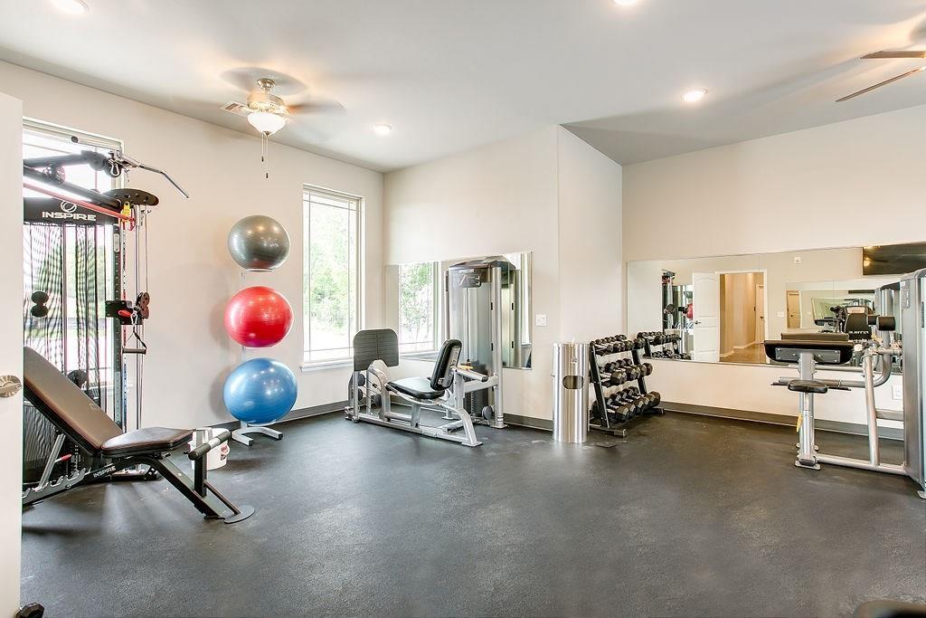 2813 NW 197th Street