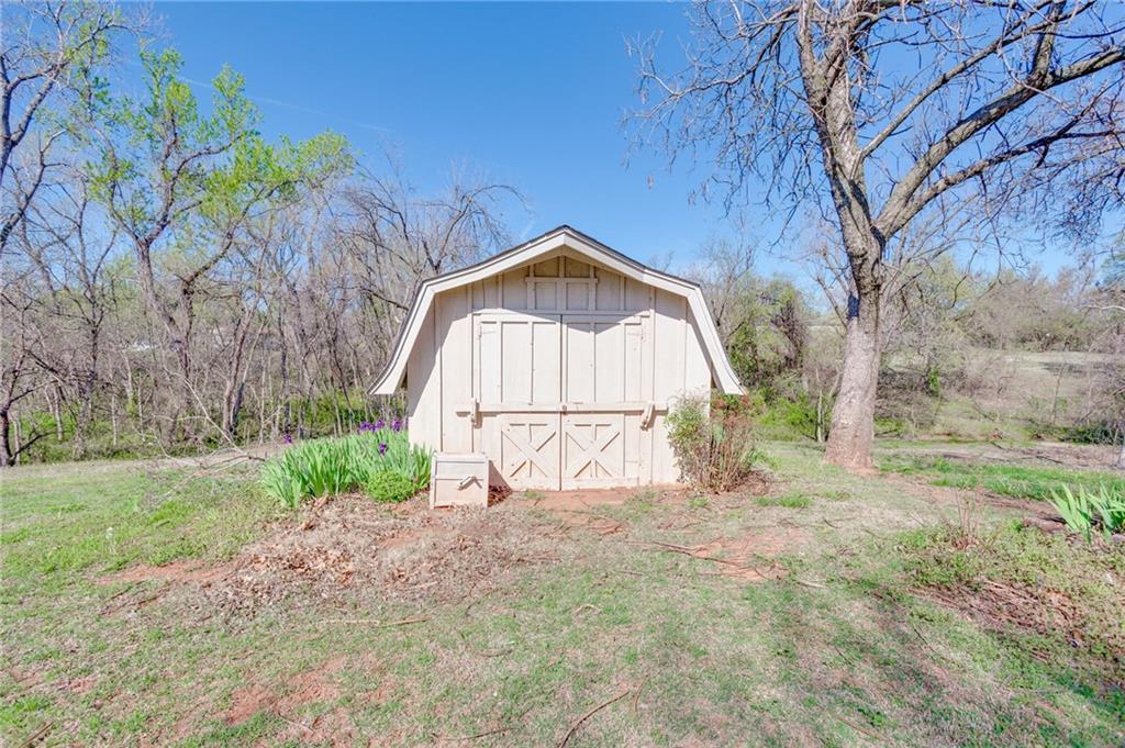123 Oakwood Drive