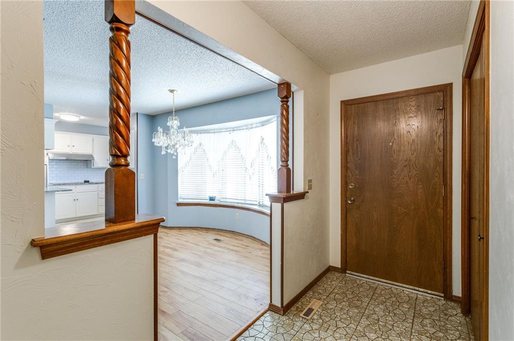 123 Oakwood Drive