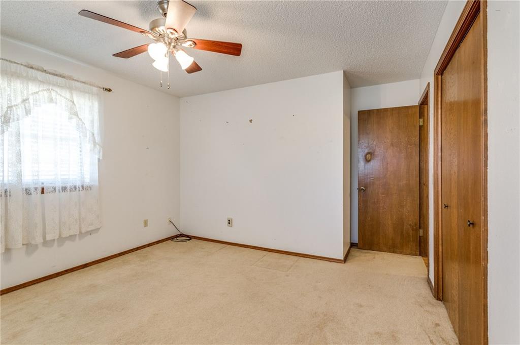 123 Oakwood Drive