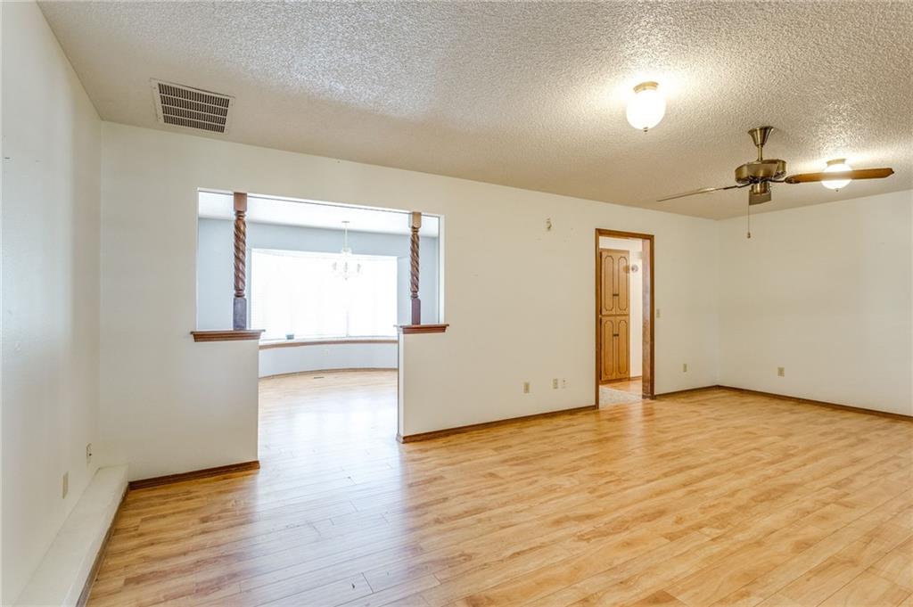 123 Oakwood Drive