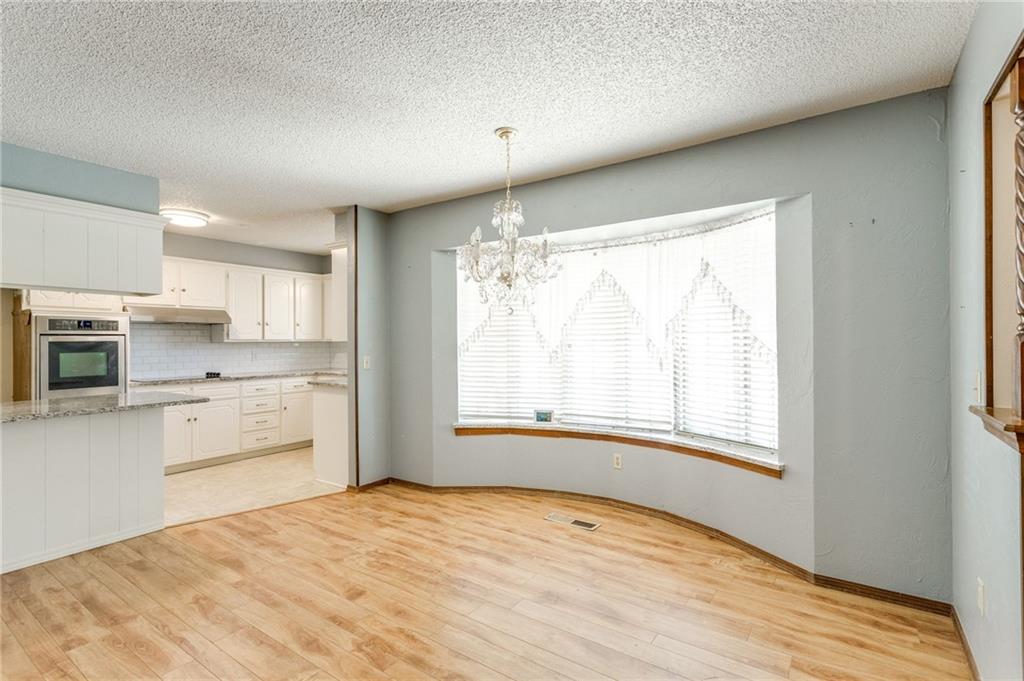 123 Oakwood Drive