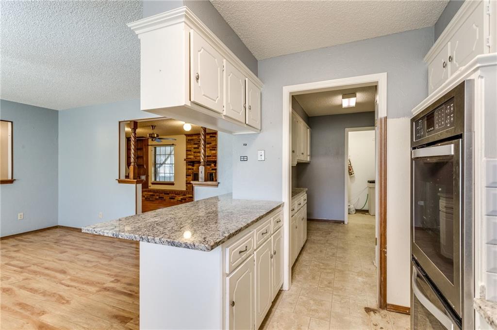 123 Oakwood Drive