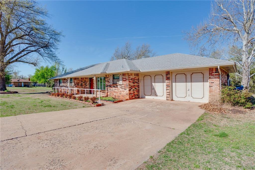 123 Oakwood Drive