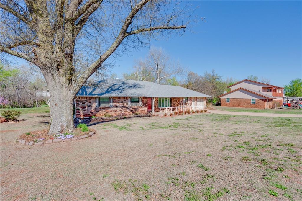 123 Oakwood Drive