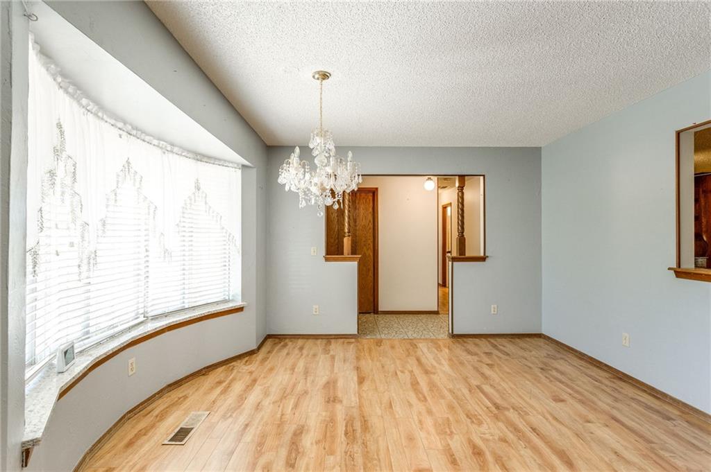 123 Oakwood Drive