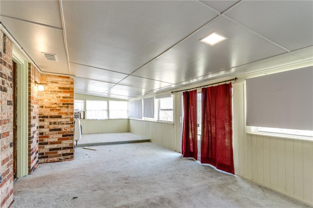 123 Oakwood Drive
