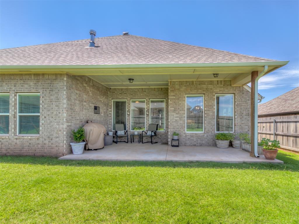 9353 SW 44th Terrace