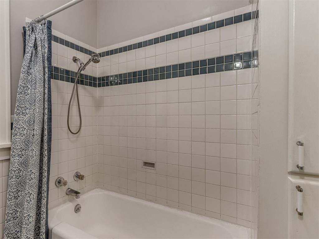 1225 NW 44th Street