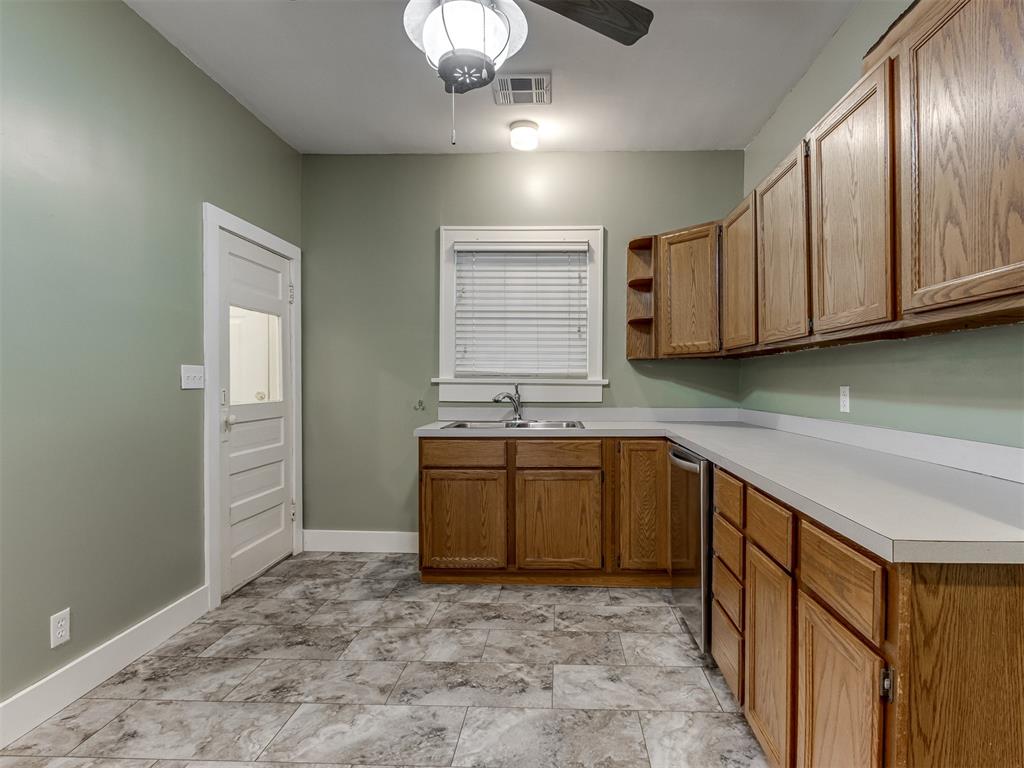 1225 NW 44th Street