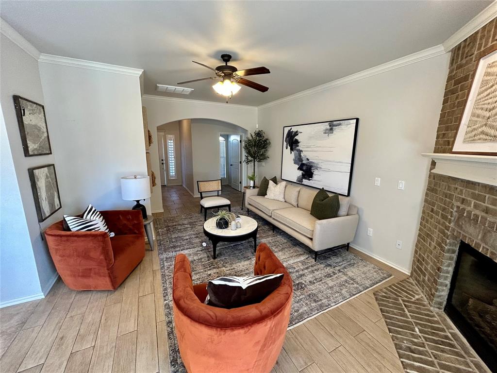 11709 Gwendolyn Lane