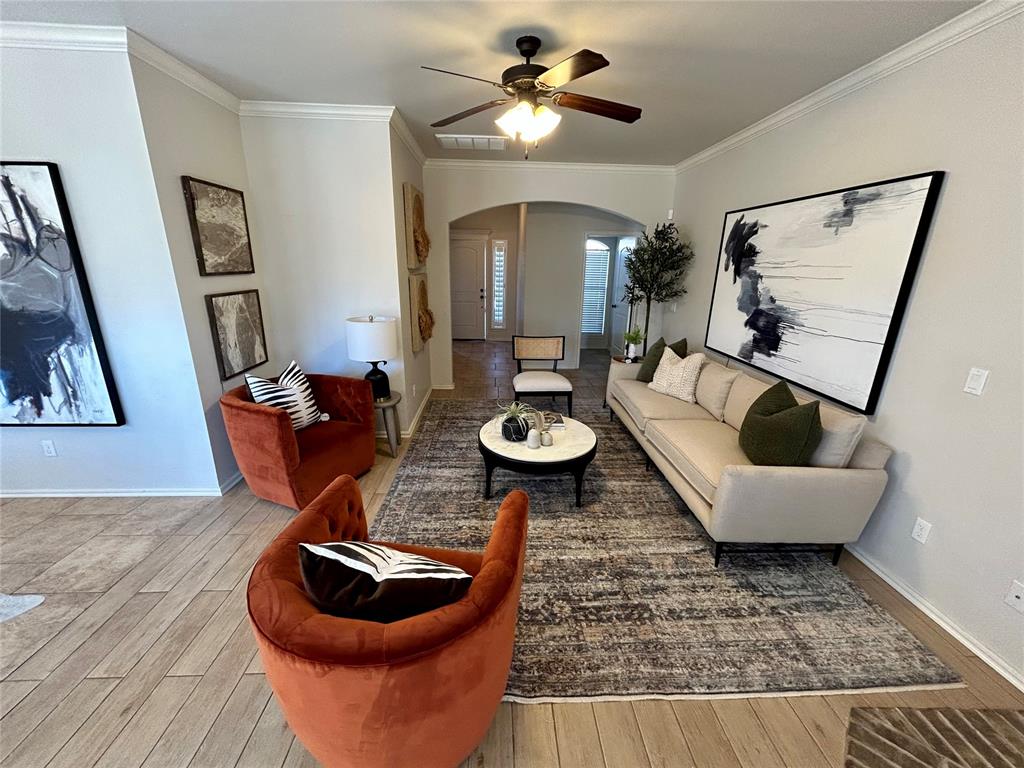 11709 Gwendolyn Lane