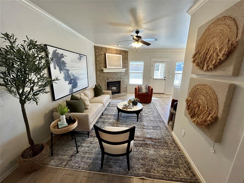 11709 Gwendolyn Lane