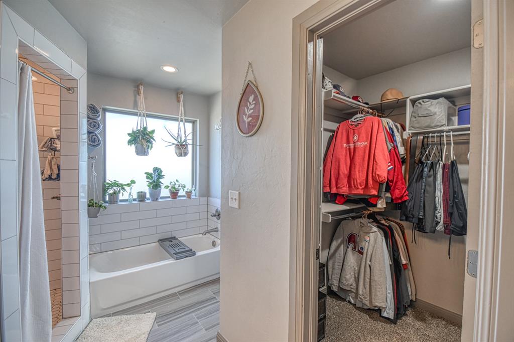 3702 King Arthur Court