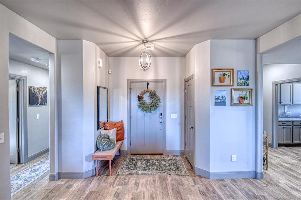 3702 King Arthur Court