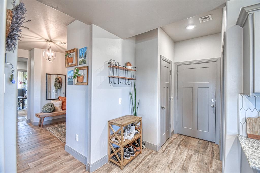 3702 King Arthur Court