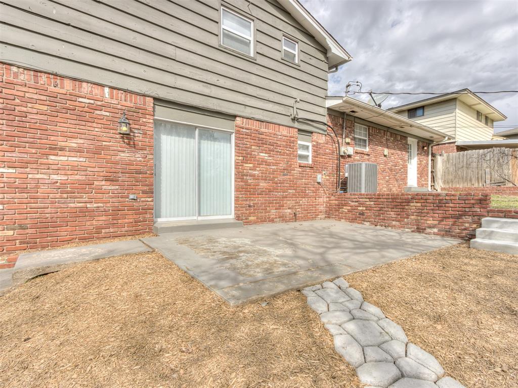 2004 N Mueller Avenue