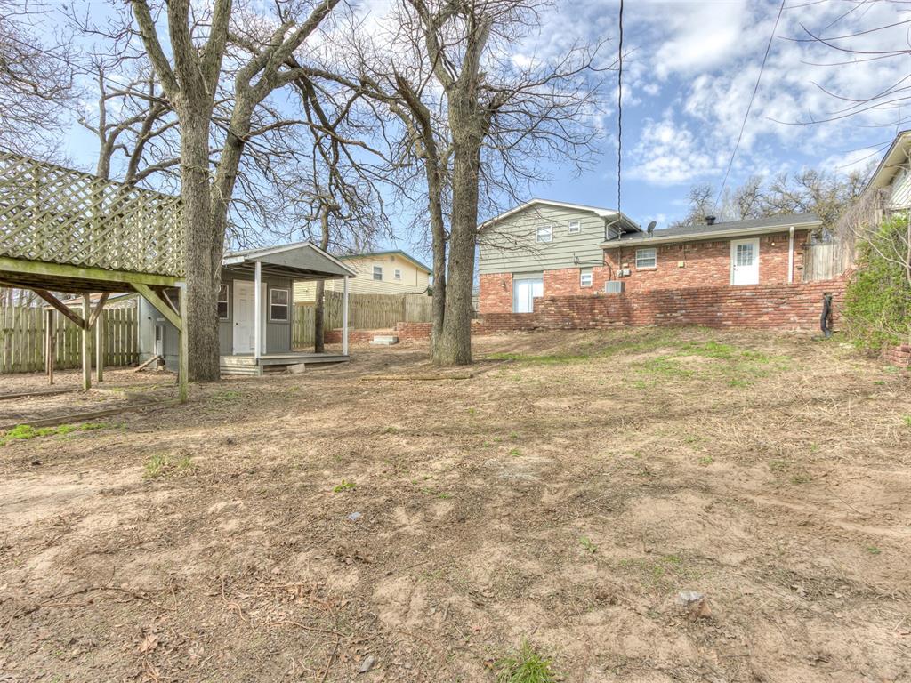 2004 N Mueller Avenue