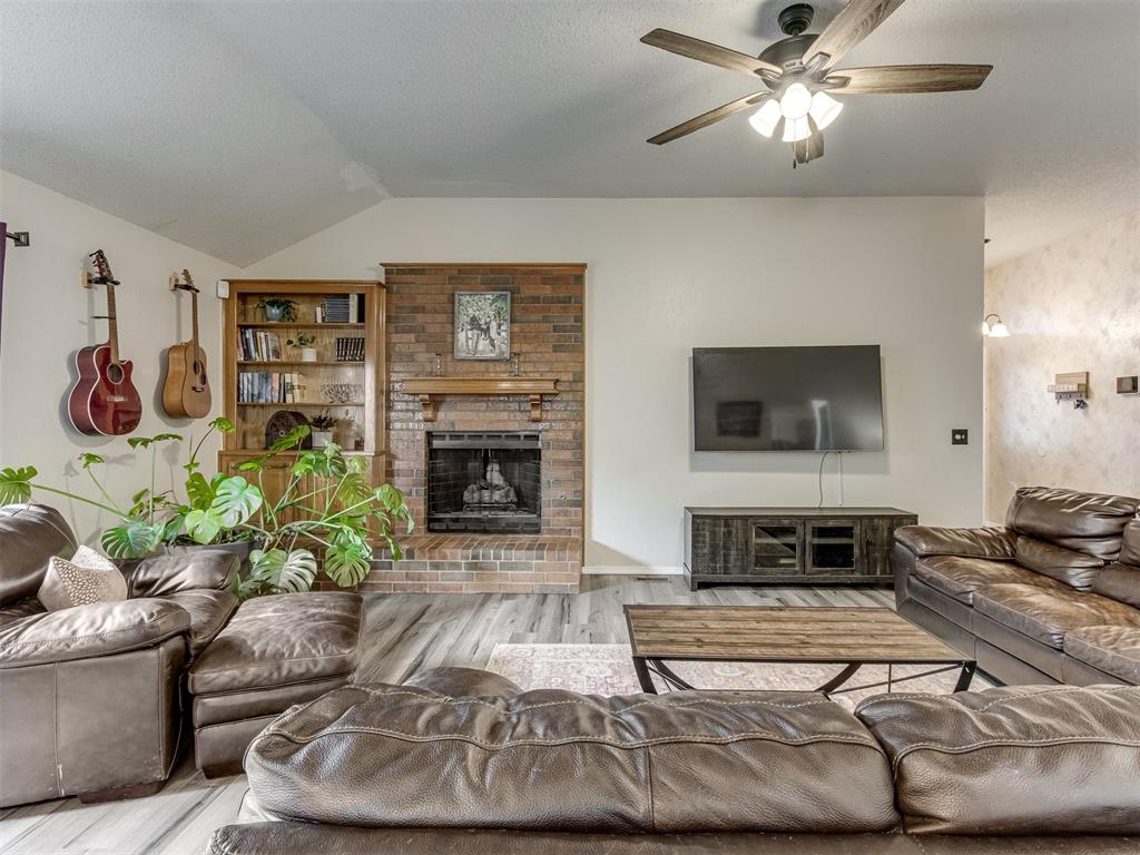 8409 Stonewood Drive