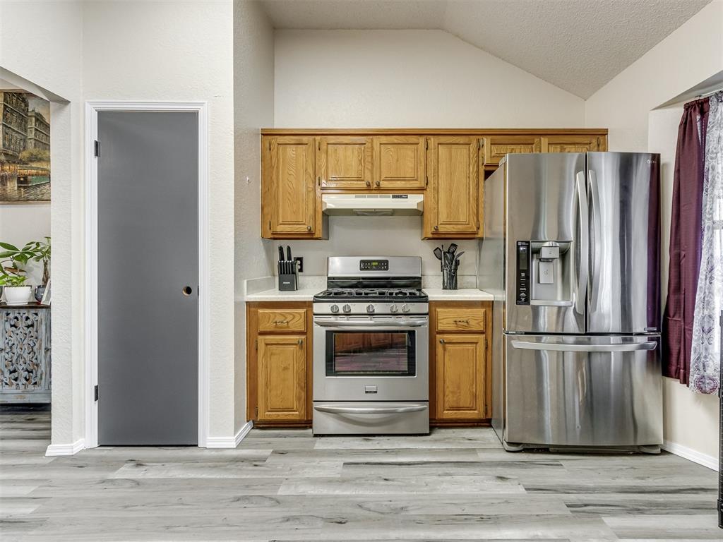 8409 Stonewood Drive