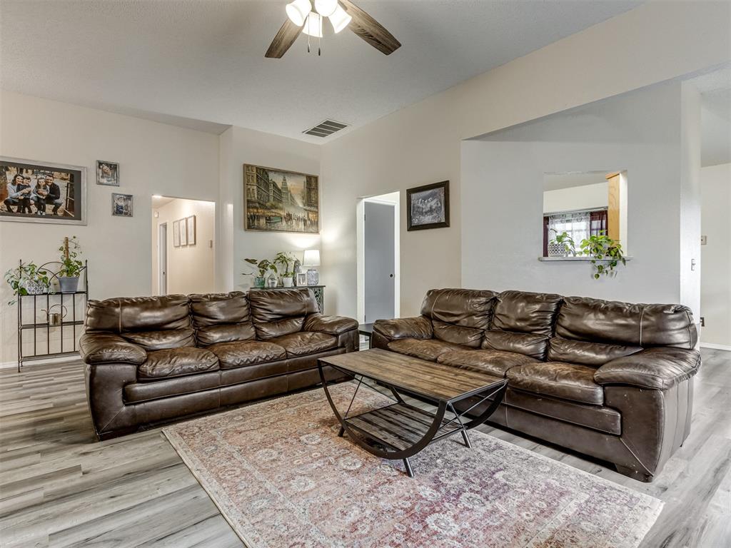 8409 Stonewood Drive
