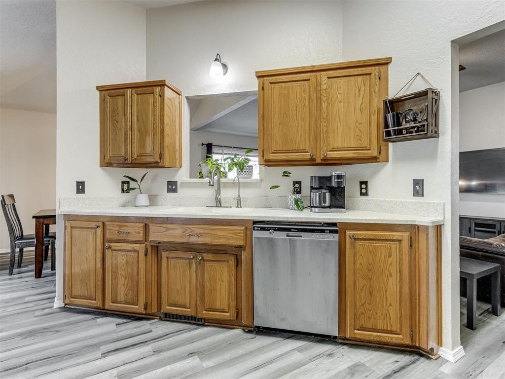 8409 Stonewood Drive