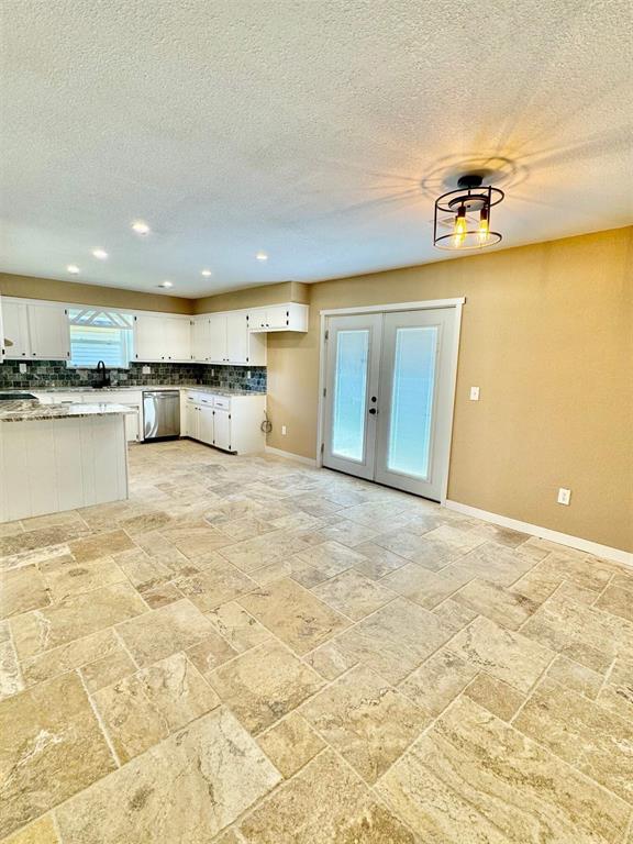 3 Cedar Lane