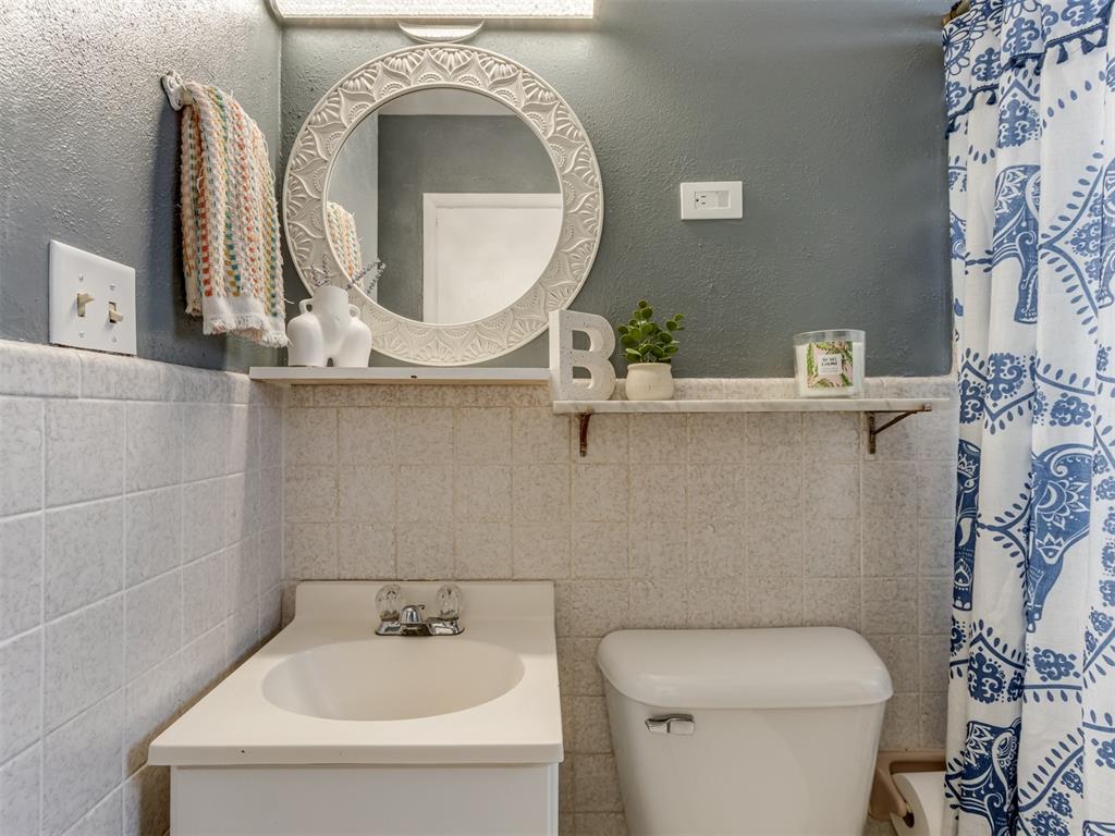 5924 NW 62nd Terrace