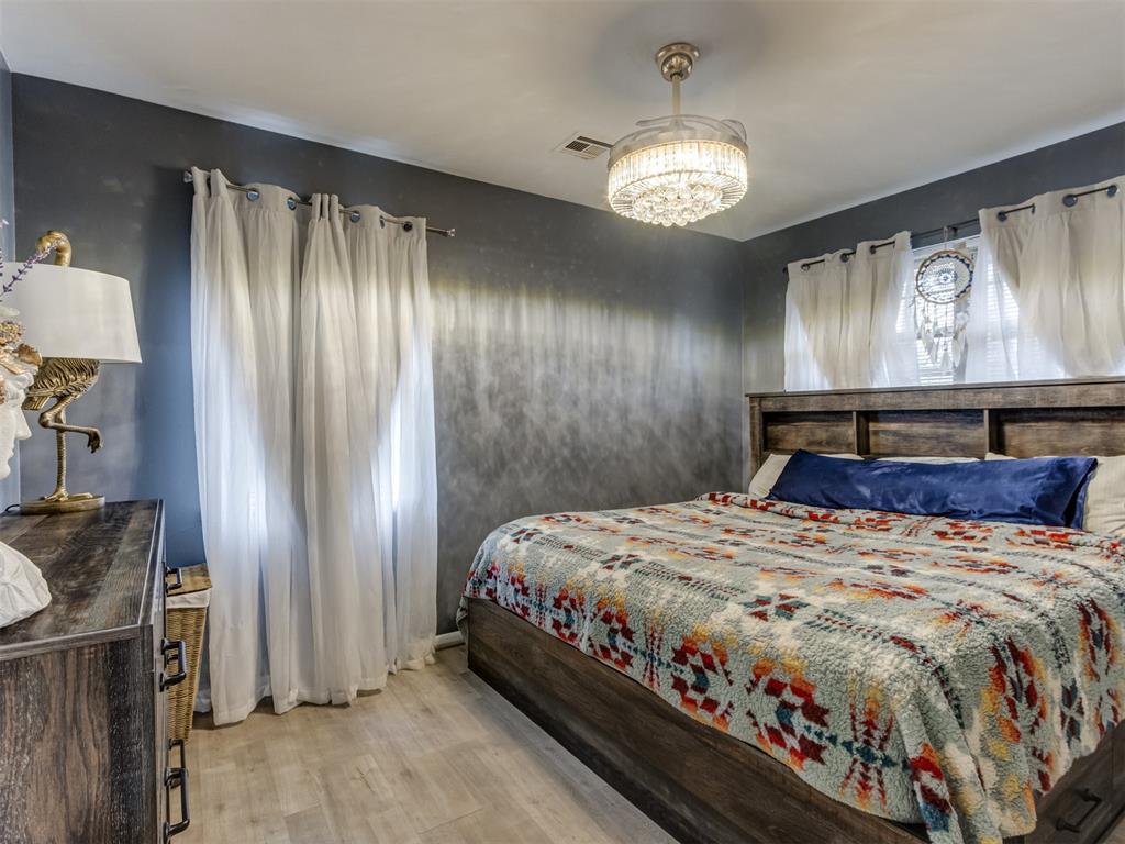 5924 NW 62nd Terrace